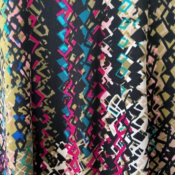 622 - GEOMETRIC MULTI COLOR DRESS WITH RUCHED WAIST - Picture 6 of 7